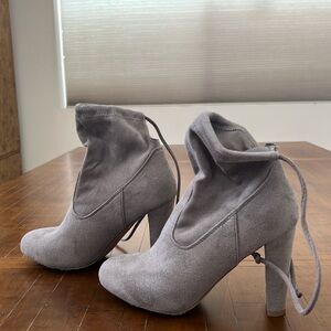 GRAY - SUEDE ANXLE BOOTS. TIE AT ANKLE.